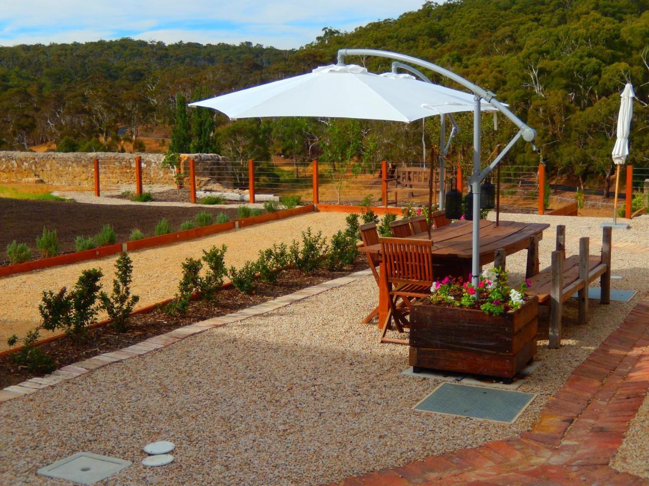 Morialta Barns Bed & Breakfast Norton Summit Exterior photo